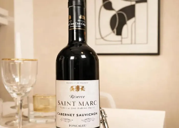 Eiffel Tower * Paris