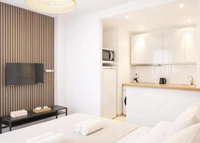 Eiffel Tower Apartment